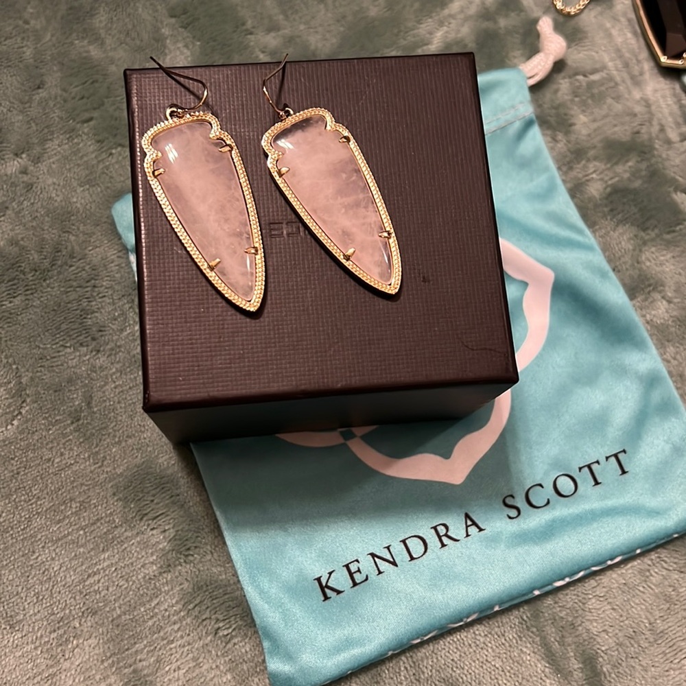 Kendra Scott Skylar Rose Quartz Gold Earrings